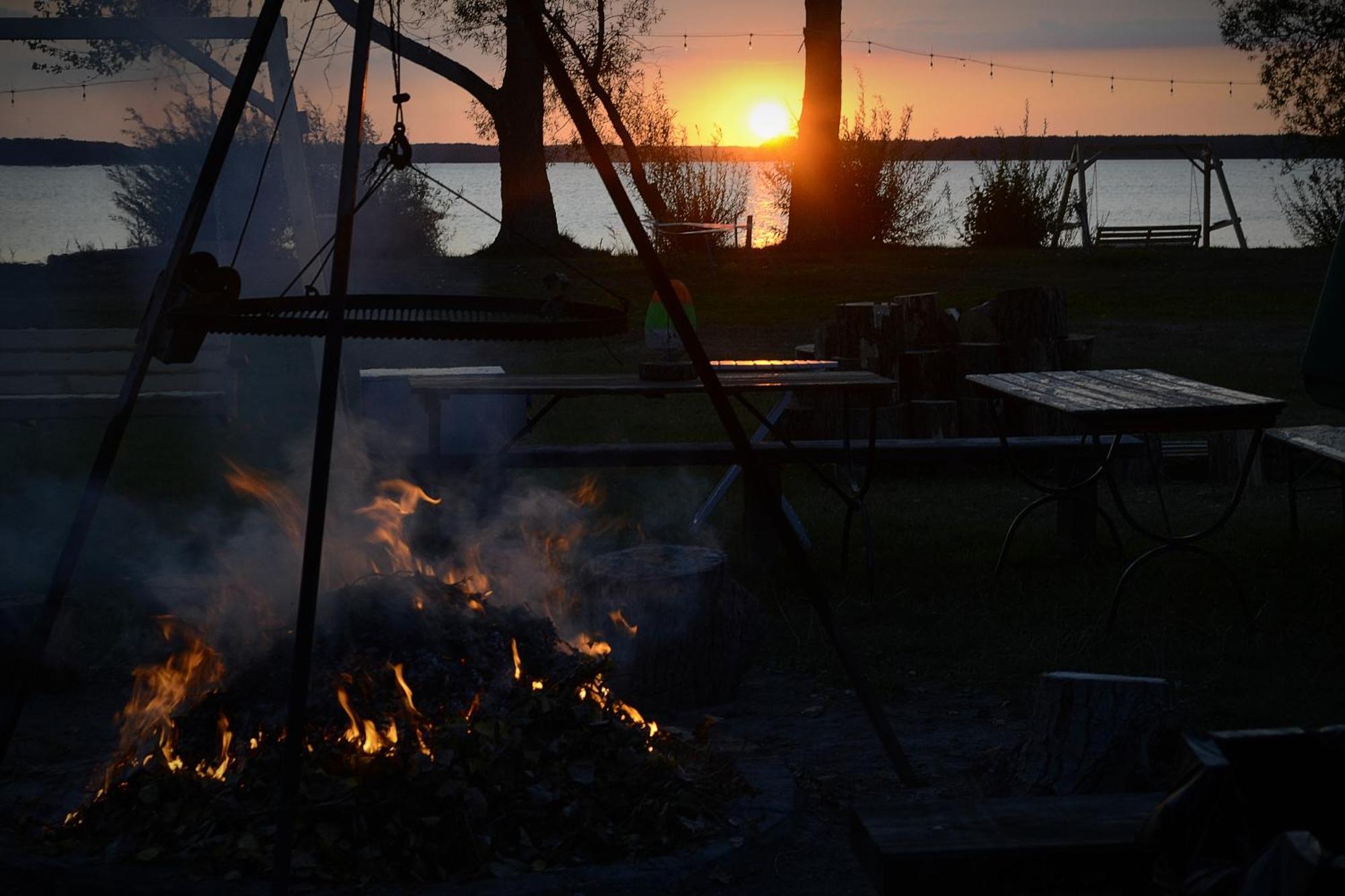 Camping Szczecinek Domy Wypoczynkowe Eksteriør bilde