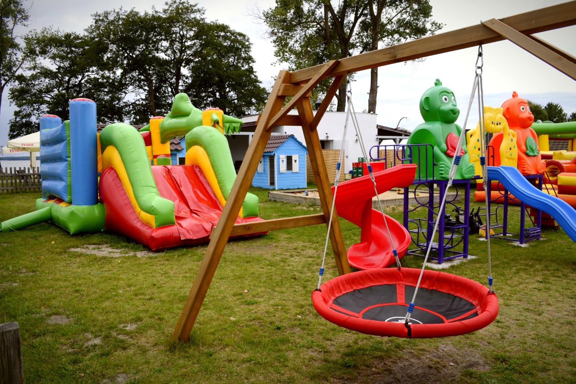 Camping Szczecinek Domy Wypoczynkowe Eksteriør bilde