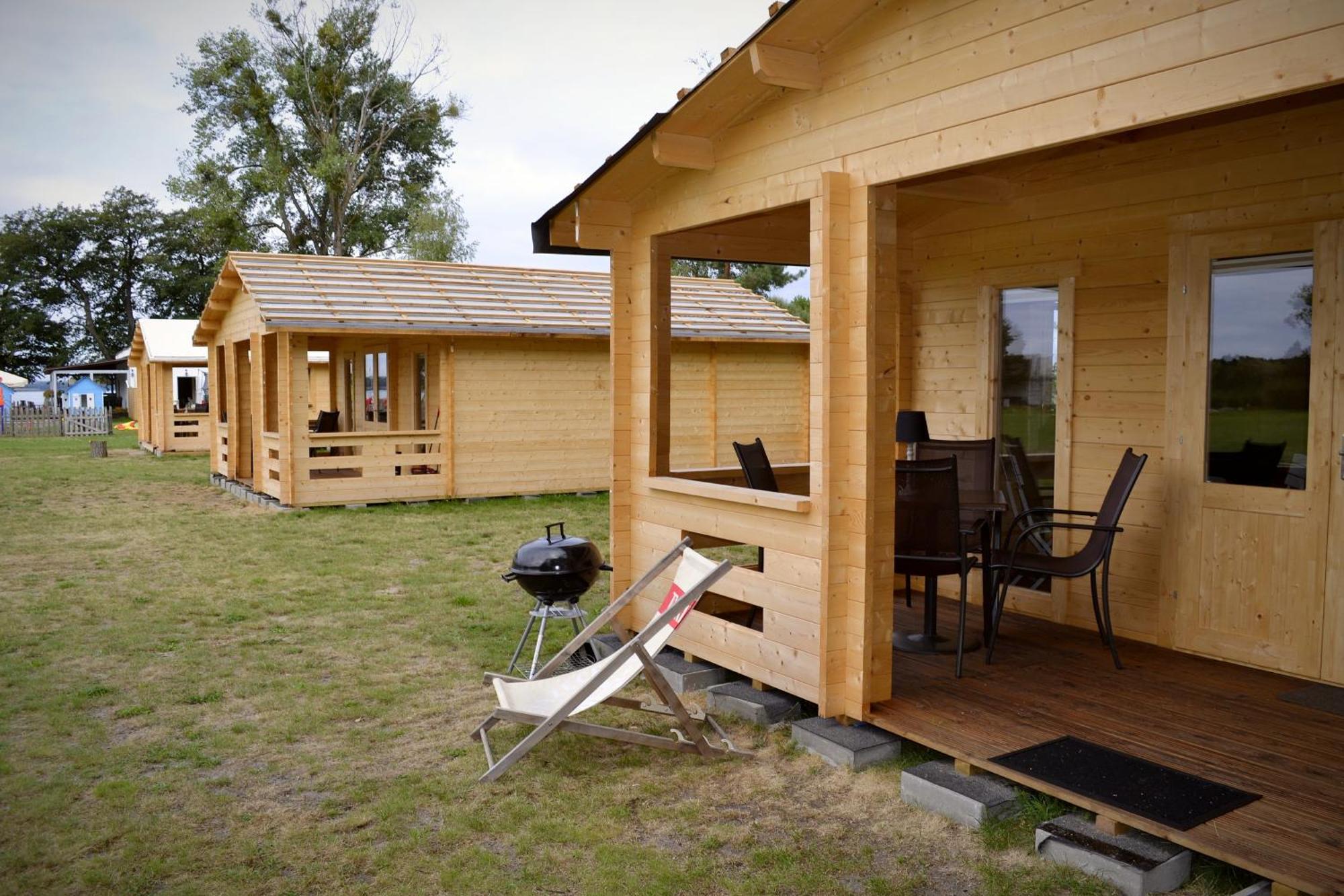 Camping Szczecinek Domy Wypoczynkowe Eksteriør bilde